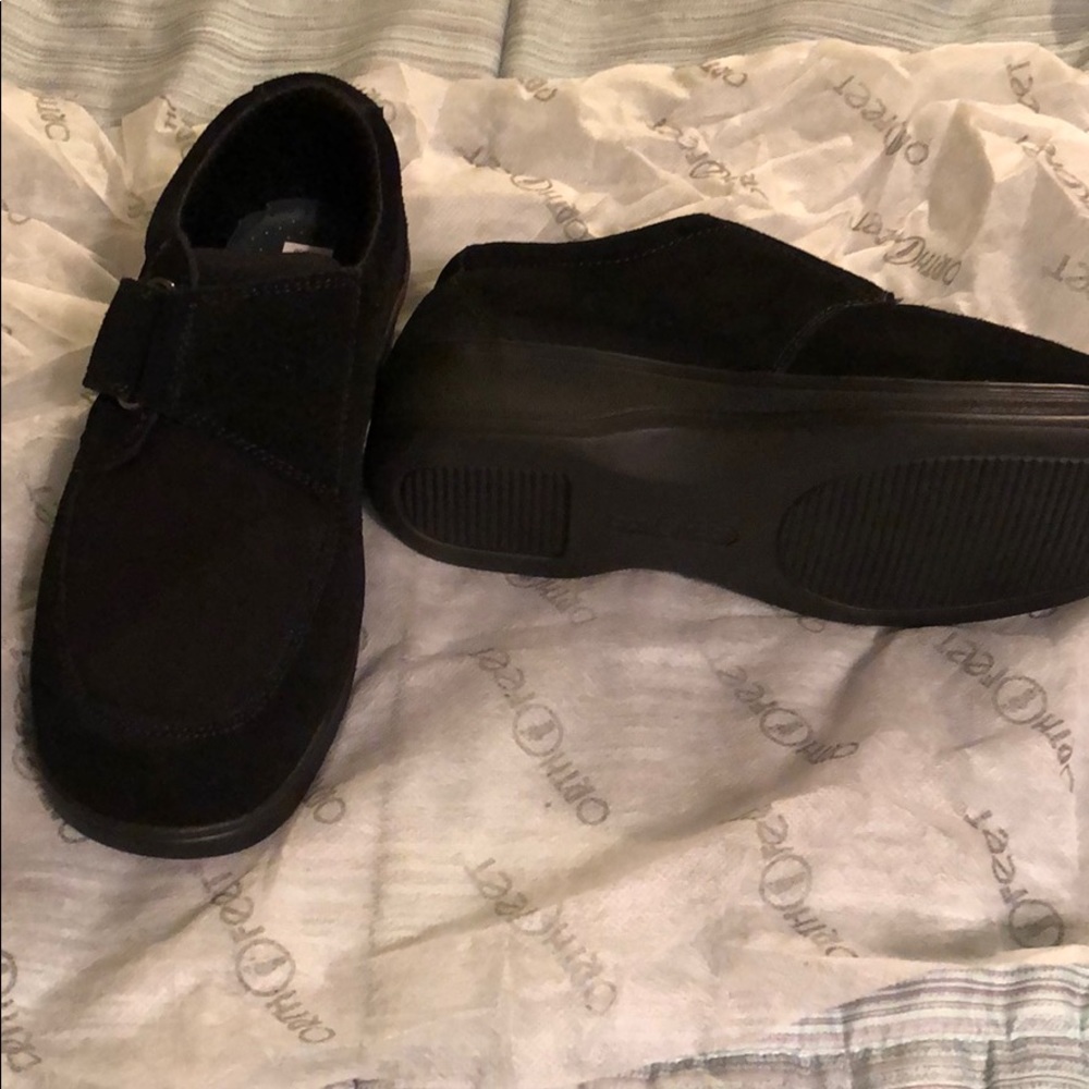 Ortho black suede womens shoes